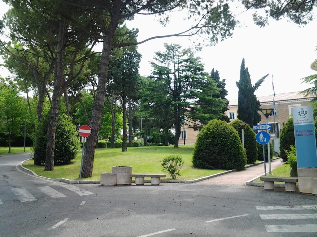 Albergo Sirena Misano Adriatico Exterior foto