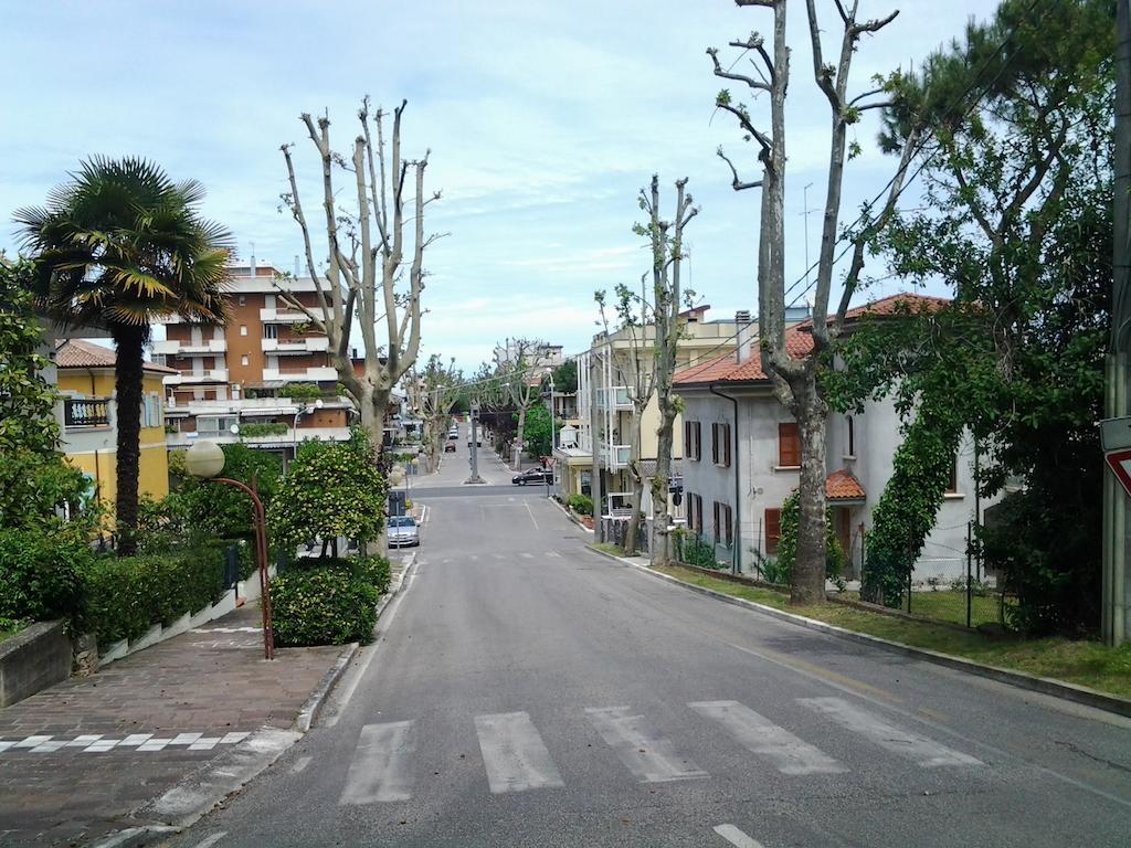 Albergo Sirena Misano Adriatico Exterior foto